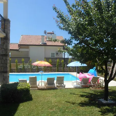 فيلة Ozum Ovacik Fethiye
